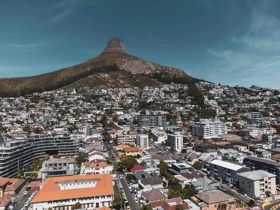 Cozy One-Bedroom In The Heart Of Sea Point Cape Town 0*,  South Africa