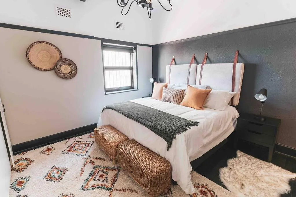 Apartment Cozy One-Bedroom In The Heart Of Sea Point Cape Town
