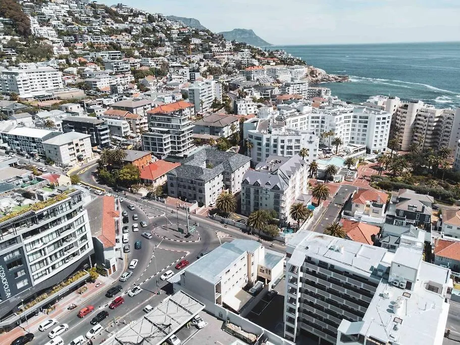 Cozy One-Bedroom In The Heart Of Sea Point Cape Town Apartment
